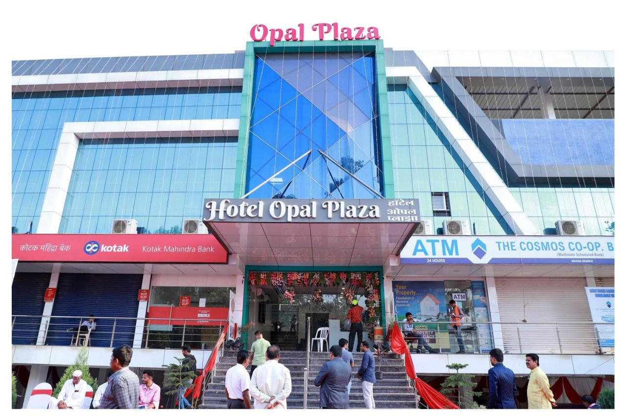 Hotel Opal Plaza Executive Waluj Buzurg Экстерьер фото