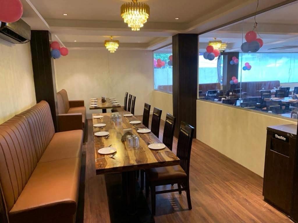 Hotel Opal Plaza Executive Waluj Buzurg Экстерьер фото