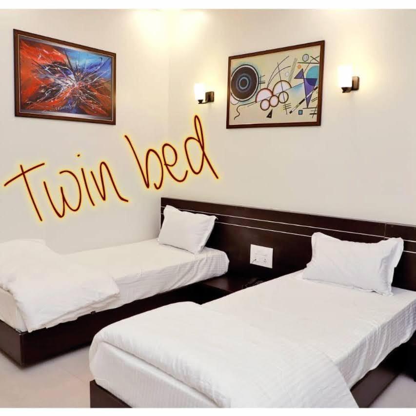 Hotel Opal Plaza Executive Waluj Buzurg Экстерьер фото